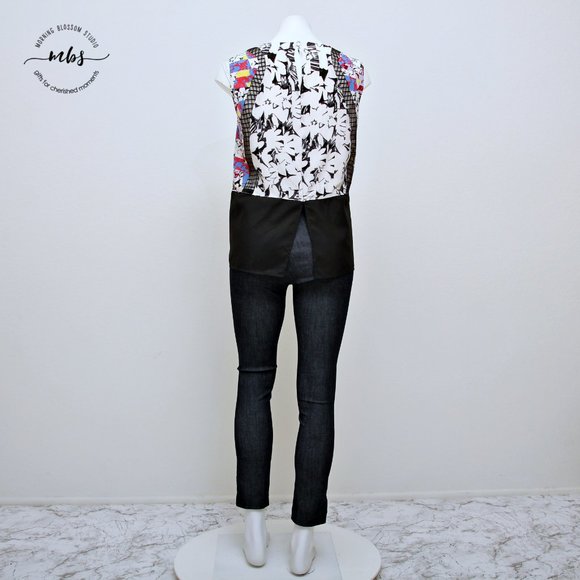 Elizabeth and James Silk Abstract Printed Sheer Side Round Neck Sleeveless Top - Picture 8 of 14